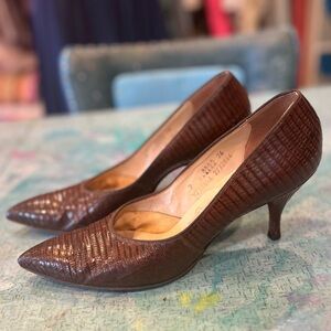 Vintage Gator Pumps